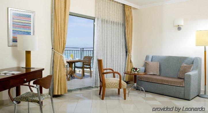 Royal Dead Sea - Hotel & Spa Én-Bokek Szoba fotó